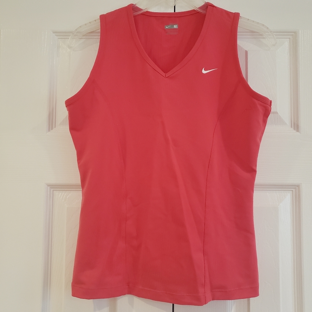 Nike Fit Dry Women's Top - Size Medium - Pink